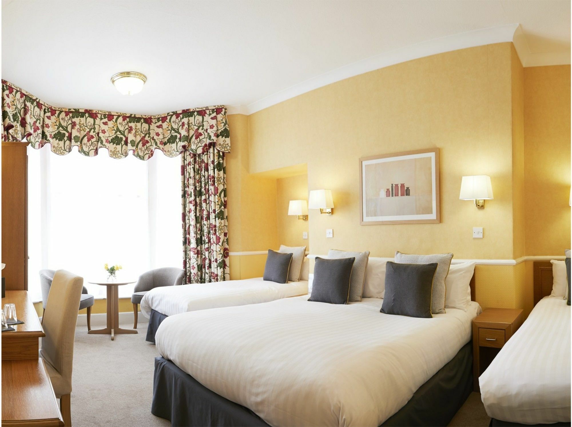 Riviera Town House Guest house 4*