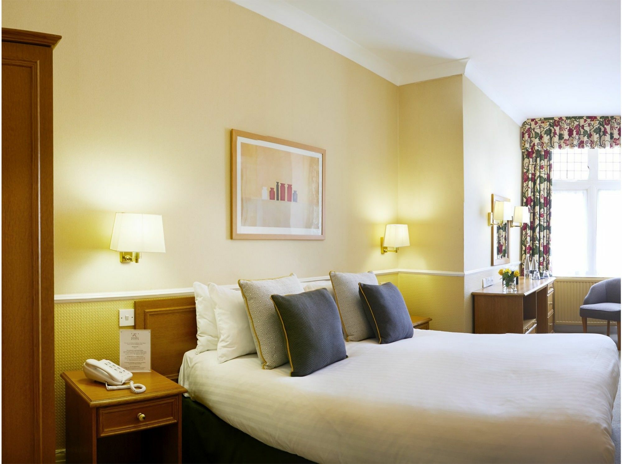 Riviera Town House Guest house 4*